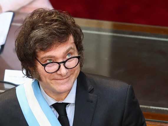 Fallo por YPF | Milei: “Tuvimos que arreglar las cagadas del imbécil de Kicillof y la corrupta de Cristina”