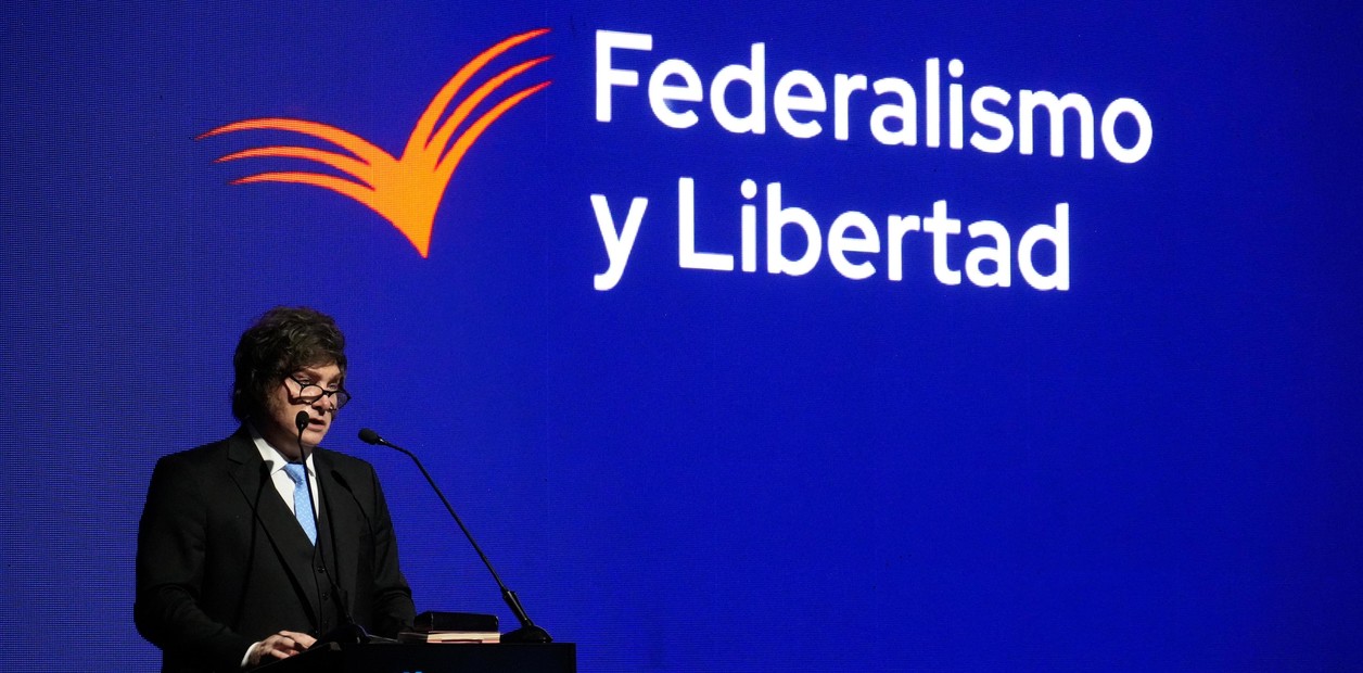 Javier Milei dijo que hay una “carnicería mediática” contra su Gobierno y volvió a cuestionar a políticos y “empresaurios”