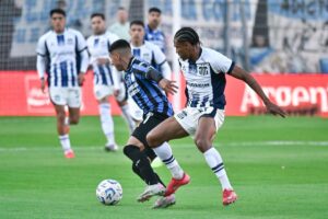Atlético Tucumán goleó a Talleres y se metió en octavos de final de la Copa Argentina