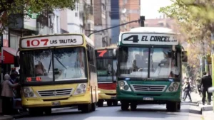 Crisis del transporte en Tucumán: UTA rechazó el pago de salarios en cuotas y crece el riesgo de un paro