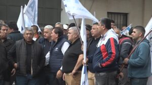 No habrá paro de colectivos: la UTA aceptó la propuesta de las empresas y el servicio será normal